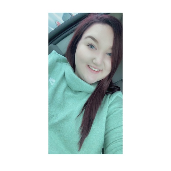 Profile Picture of Malaina Maulden (@malainamaulden) on Poshmark