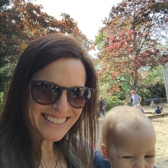 Profile Picture of Emily Barron (@eah282) on Poshmark