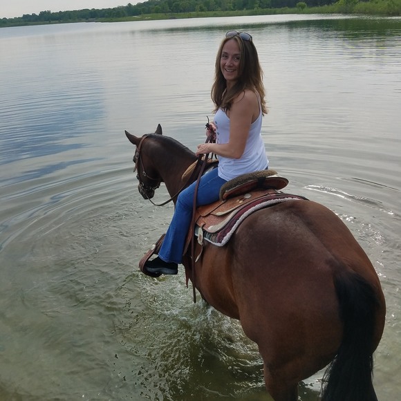 Profile Picture of Janet Kasovic (@okyouwin) on Poshmark