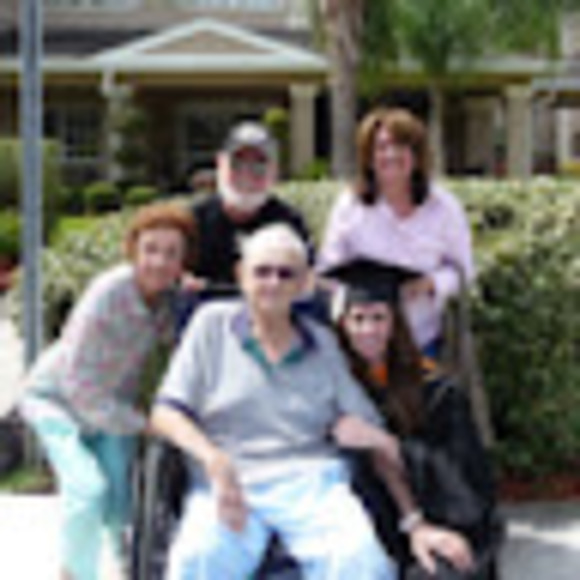 Profile Picture of Cindy Crain (@cindy_crain) on Poshmark