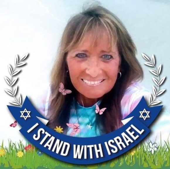 Profile Picture of Karen Lehigh (@klehigh55) on Poshmark