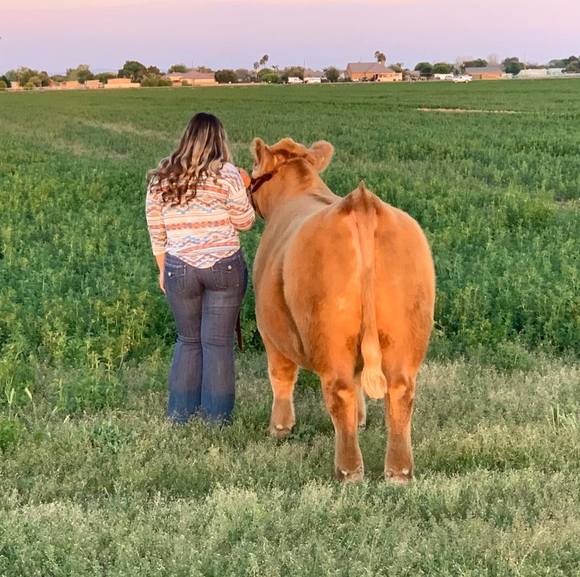 Profile Picture of Makena Mccleve (@makenamccleve) on Poshmark