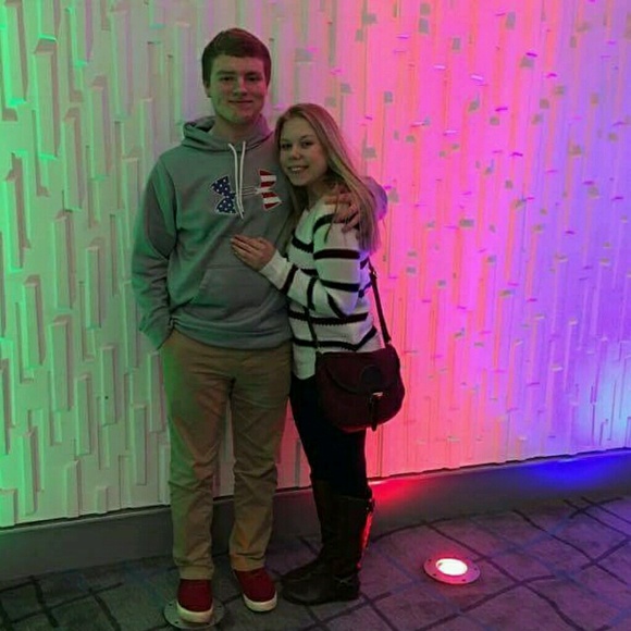 Profile Picture of Chloe Jacobson (@chloeej) on Poshmark