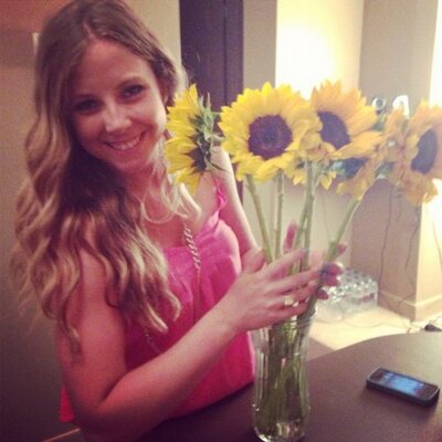 Profile Picture of Lori Bennett (@loribennett86) on Twitter