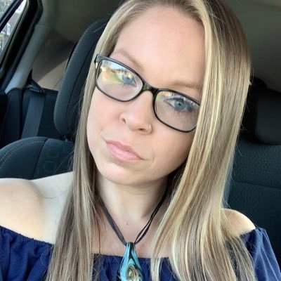 Profile Picture of Kerri Weaver (@KerriWe05573270) on Twitter