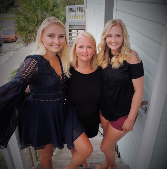 Profile Picture of Kimberly Johnson cheatham (@kimcheat5) on Poshmark