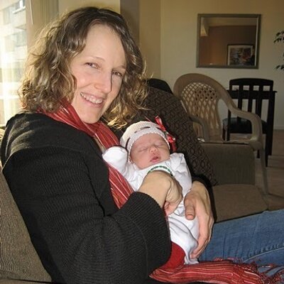 Profile Picture of Alice Peterson (@anklebootshub) on Twitter