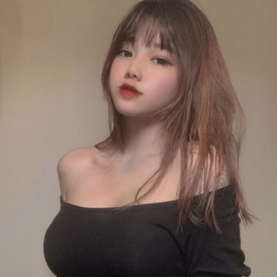 Profile Picture of Nguyễn Thị Hồng Mai (@iron_mei97) on Twitter