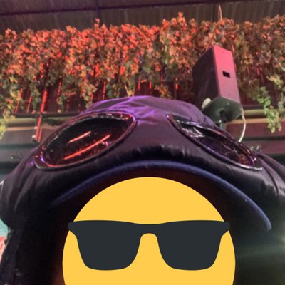 Profile Picture of  😬 (@DeeMitch97) on Twitter