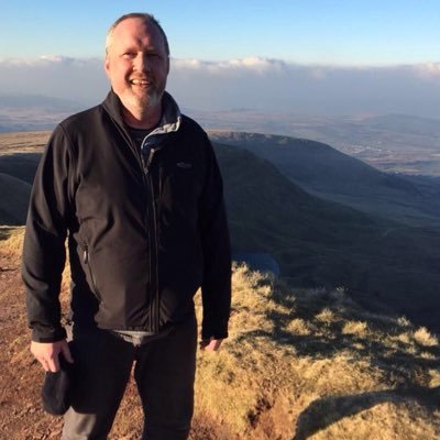Profile Picture of David Symes (@DavidPunchSymes) on Twitter