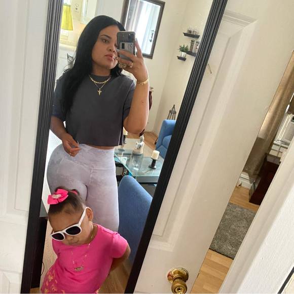 Profile Picture of Charibel Ogando (@charibelogando) on Poshmark