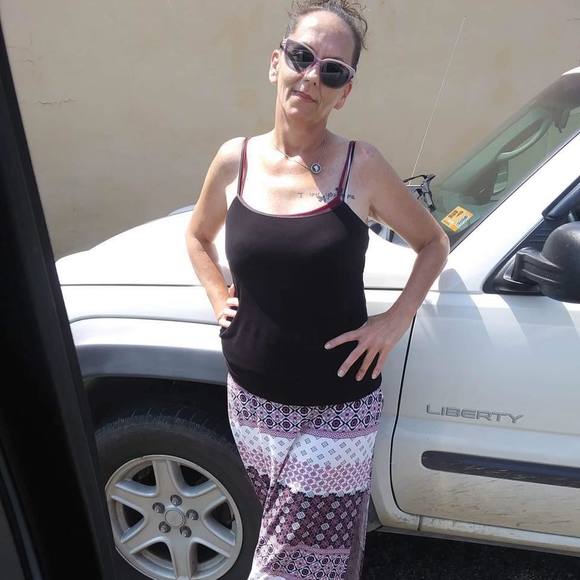 Profile Picture of Christina Adkins vannatter (@christinaadk642) on Poshmark