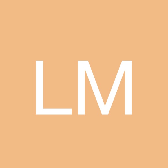 Profile Picture of Lisa Mcdevitt (@l_mcdevitt) on Poshmark