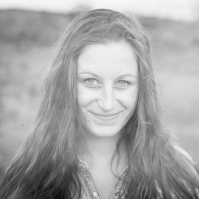 Profile Picture of Melody Barnes (@melrosebarnes) on Twitter