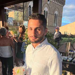 Profile Picture of Ara Parseghian (@araparseghian) on Instagram