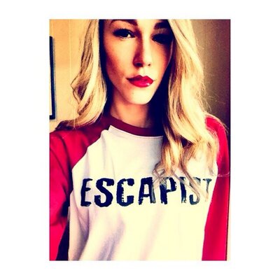 Profile Picture of Julia Hinds (@_J_v_l_i_a_) on Twitter
