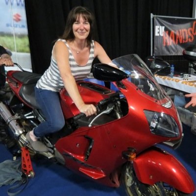 Profile Picture of Nicola Dunbar (@SpookyX1) on Twitter