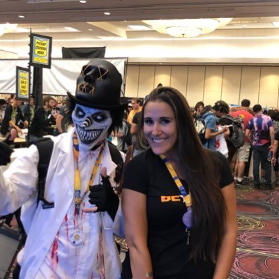 Profile Picture of Valerie Cimarossa (@UATval) on Twitter