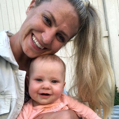 Profile Picture of Julia Petre (@petre_julia) on Twitter