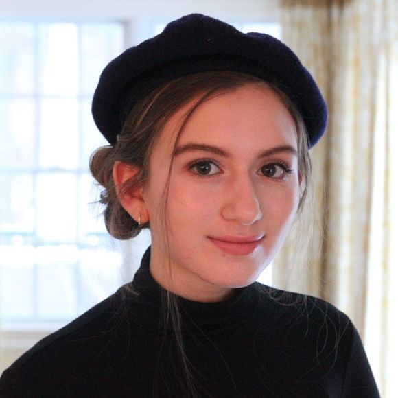 Profile Picture of Alison Stecker (@alsteckk) on Poshmark
