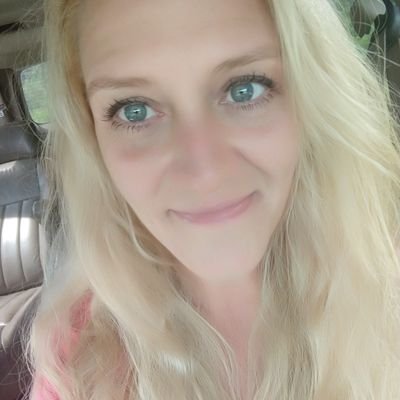 Profile Picture of April Mallonee Tyree (@PeachySweet37) on Twitter