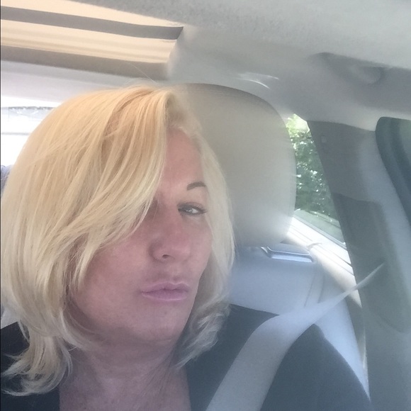 Profile Picture of Kathy Carlton (@kc1963) on Poshmark