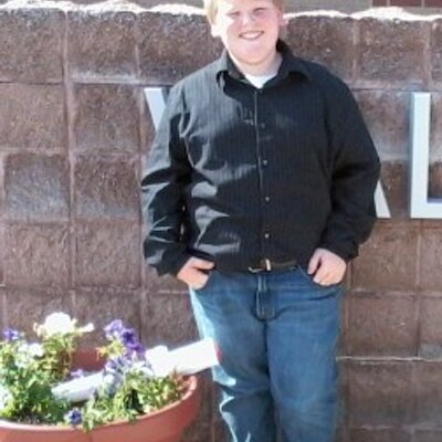 Profile Picture of Avery Dreden Neal (@DredenNeal) on Twitter