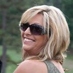 Profile Picture of Robin Bennett Cameron (@robin.b.cameron) on Instagram