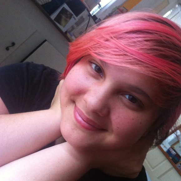 Donna Mogardo - Poshmark Profile Picture of Donna Mogardo (@jaymogie) on Poshmark