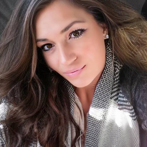 Profile Picture of Jennifer Koskie (@hairduz1) on Poshmark