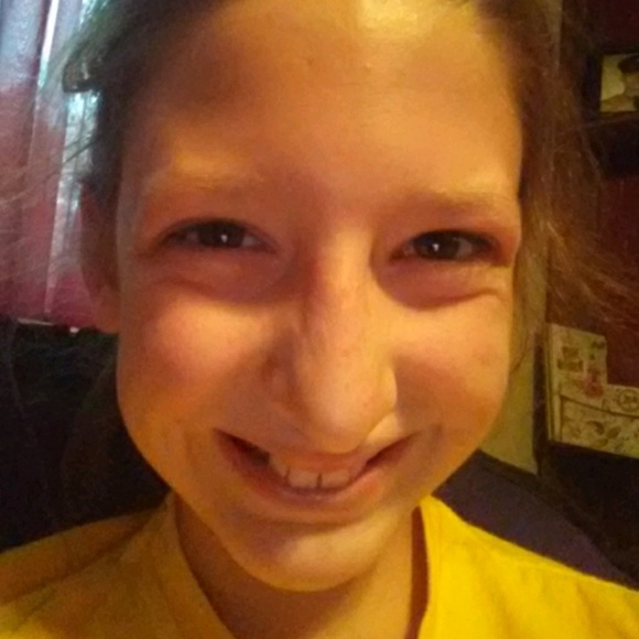 Profile Picture of Kelly Clibon (@kclibon) on Poshmark