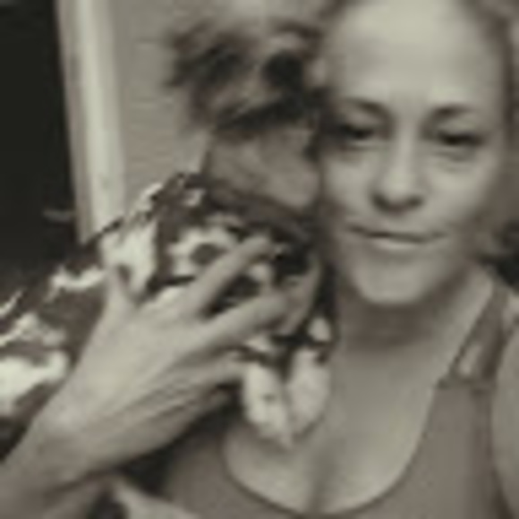 Profile Picture of Kasey Conture (@kcbutrfly) on Poshmark