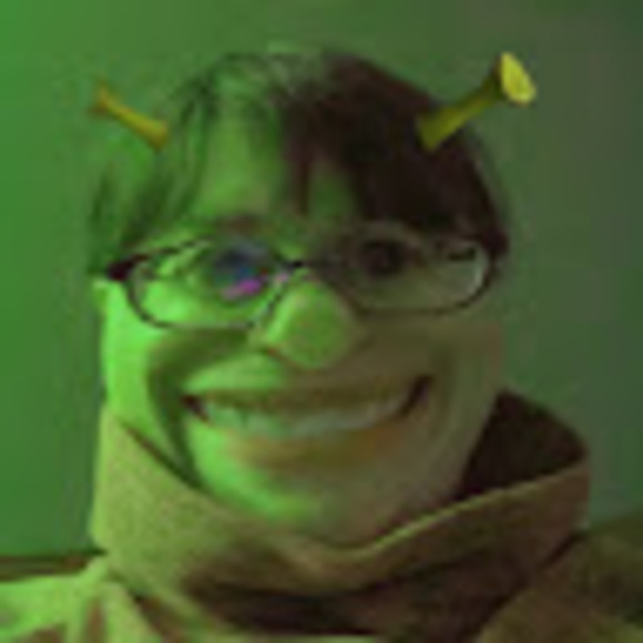 Profile Picture of Karla Ogle (@mrsogleogre) on Poshmark