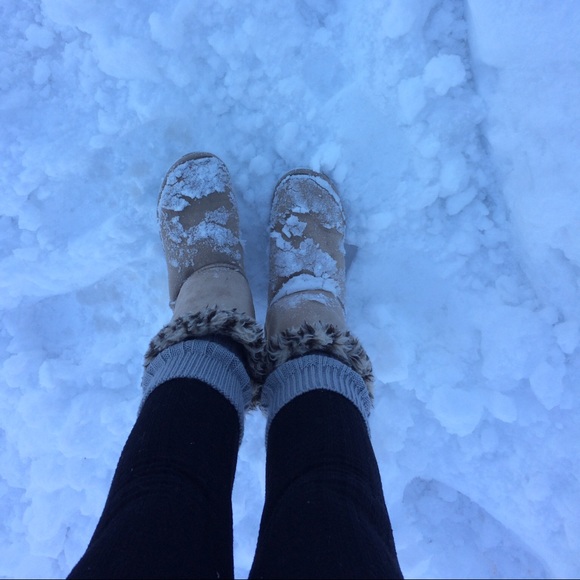 Profile Picture of Carolyn Manning (@cgmanning) on Poshmark