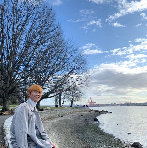 Profile Picture of Yong Cui (@yong1234abc) on Poshmark