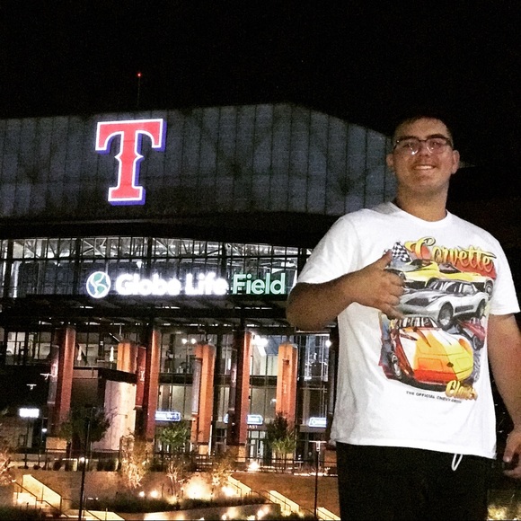 Profile Picture of Mario Chavarria (@mariochavarr722) on Poshmark