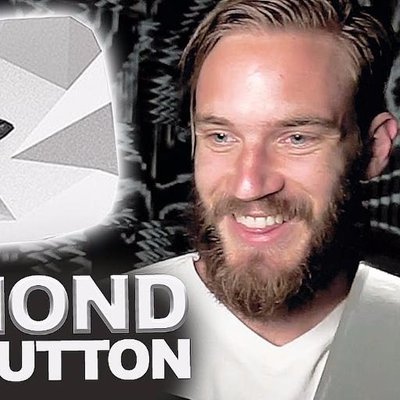 Profile Picture of Did Pewds Get Button (@PewdsAndDiamond) on Twitter