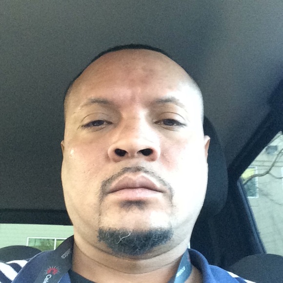 Profile Picture of Cedric Pope (@cedandval) on Poshmark