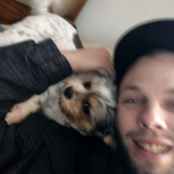 Profile Picture of Robert Samp (@s1988900) on Poshmark