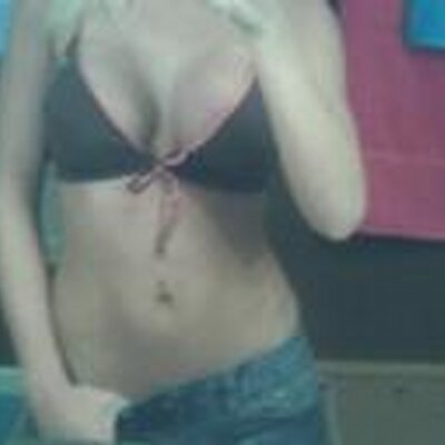 Profile Picture of Yasmine Roach (@naughtyRose84) on Twitter