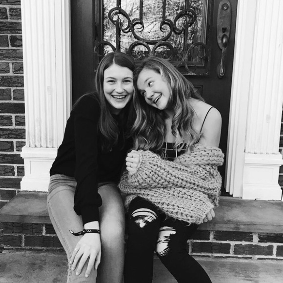 Profile Picture of Emily Feilke (@efeilke24) on Poshmark