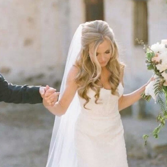 Profile Picture of Hailey Reineke (@hailey_swanson) on Poshmark