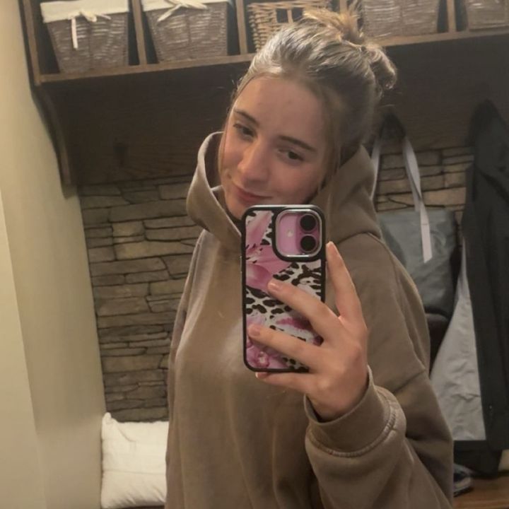Profile Picture of Adele (@adele.yates010) on Tiktok