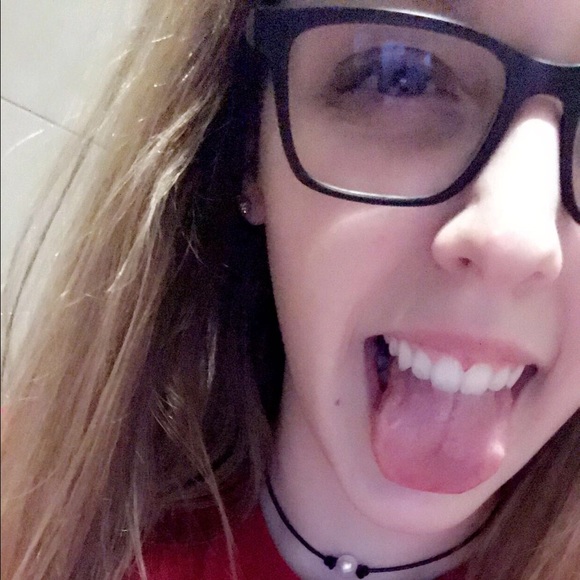 Profile Picture of Avery Uthoff (@avery_uthoff) on Poshmark