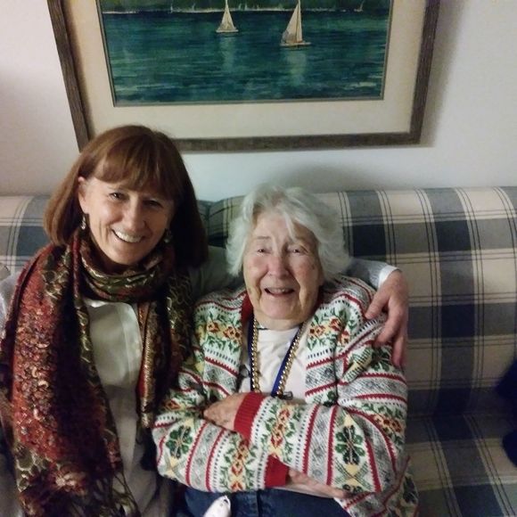 Profile Picture of Amy Duepner (@greergirl11) on Poshmark