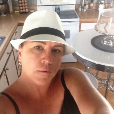 Profile Picture of Cindy Menard (@CindyMenard1) on Twitter