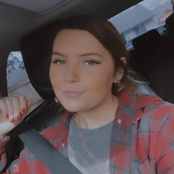 Profile Picture of Katelynn Allen (@katelynna26) on Poshmark