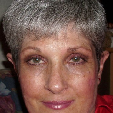 Profile Picture of Pat Wallace (@StarlightCherry) on Twitter