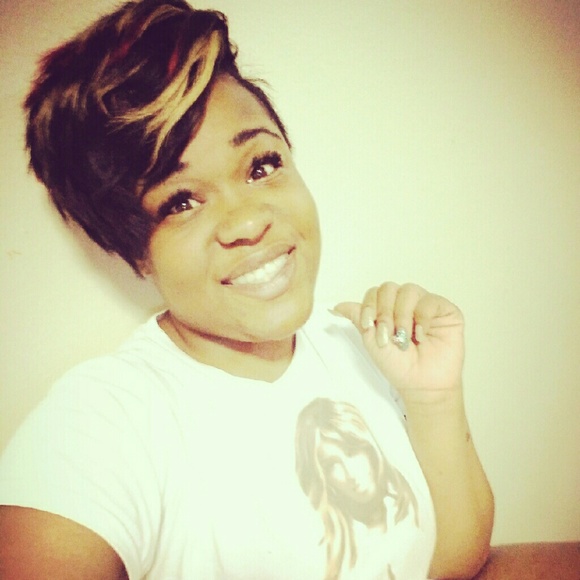 Profile Picture of Zakia Muldrow (@zakia89) on Poshmark