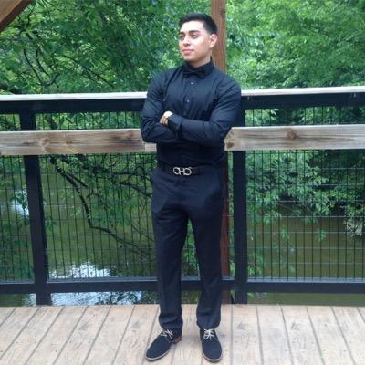 Profile Picture of Guy  ⚽️ (@John_Solorio) on Twitter
